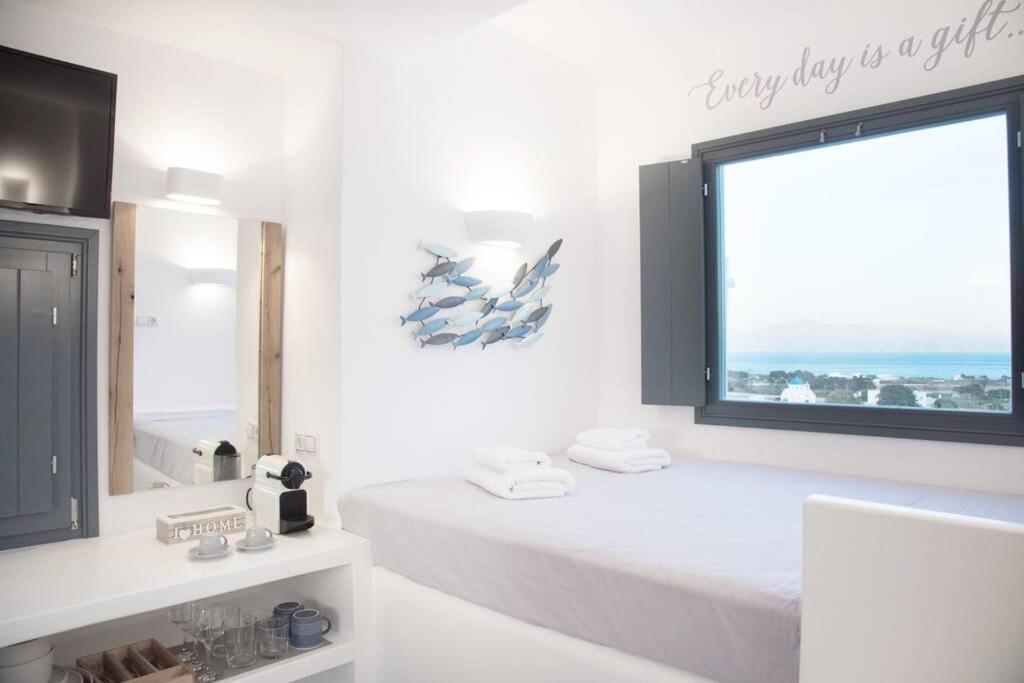 Sunny Studio W.Breathtaking Naxos Views In Isterni Apartamento Isterni  Exterior foto