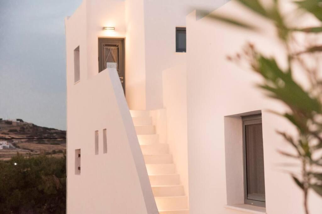 Sunny Studio W.Breathtaking Naxos Views In Isterni Apartamento Isterni  Exterior foto