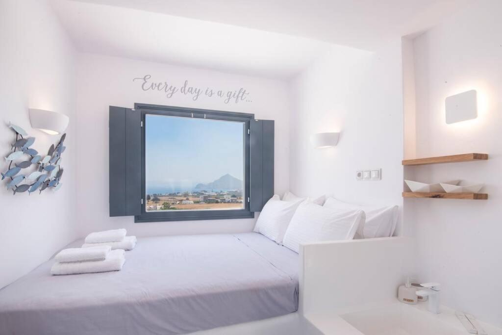 Sunny Studio W.Breathtaking Naxos Views In Isterni Apartamento Isterni  Exterior foto